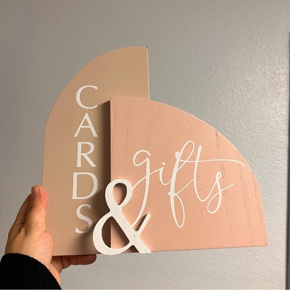 Cards and gifts sign - Picture 5 of 7